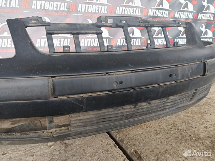 Бампер передний Volkswagen Passat B5