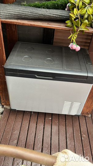 Продаю автомобильный холодильник