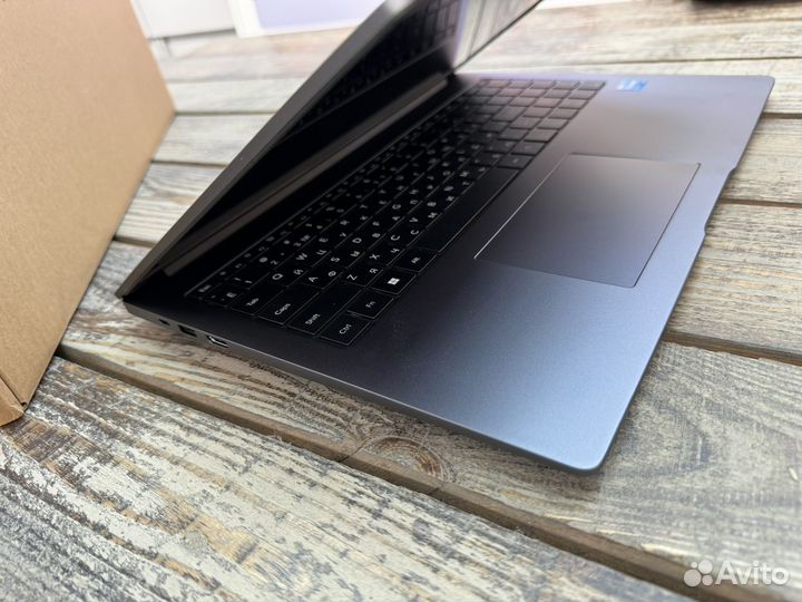 Новый ноутбук Honor Magicbook X16 i5-12450H