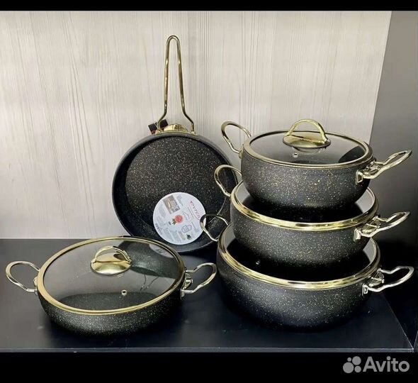 Набор кастрюль 