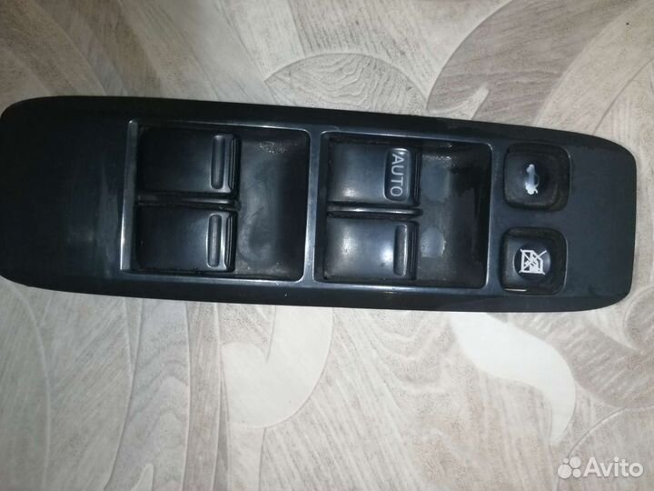 Блок управления стеклоподъемниками примера п12