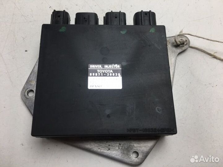 Блок управления форсунками Lexus Gs300 GRS190