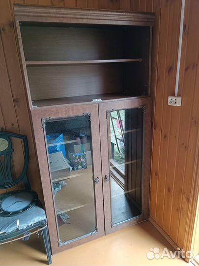 Шкаф сервант