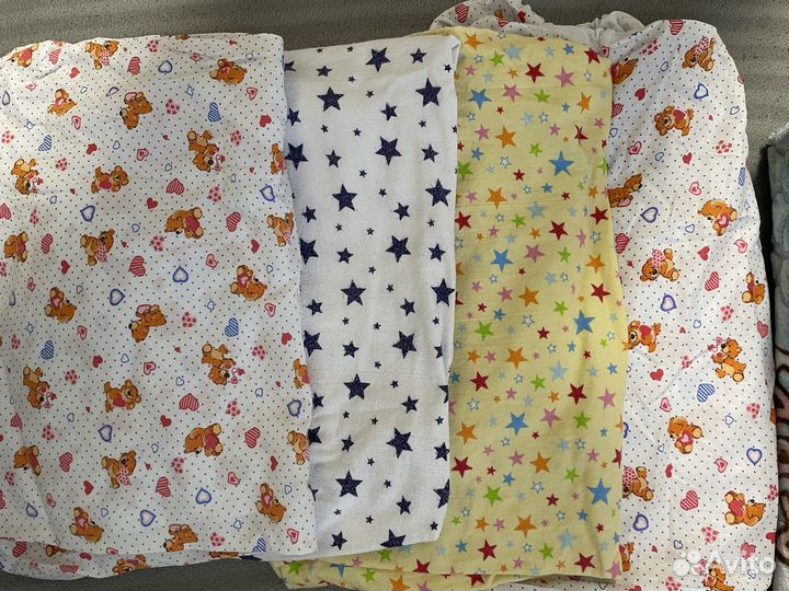 Простынь на резинке в детскую кроватку