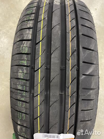 Tracmax X-Privilo TX3 235/45 R17 97W