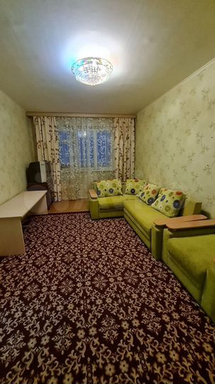 2-к. квартира, 52 м², 6/9 эт.