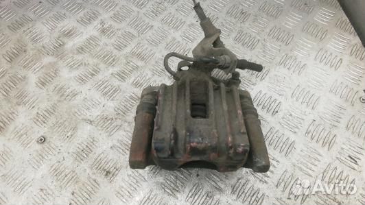 Суппорт тормозной задний левый volkswagen golf 5