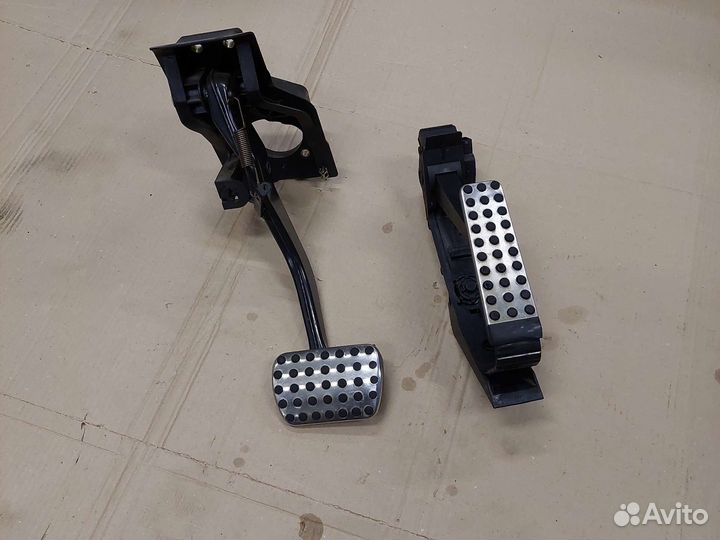 Педаль газа Mercedes S Klasse W220 W221