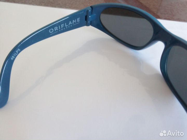 Очки солнцезащитные детские, новые, размер 22-24