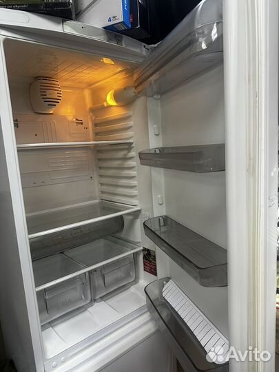 Холодильник hotpoint ariston nofrost