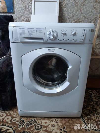 Стиральная машинка Hotpoint-Ariston