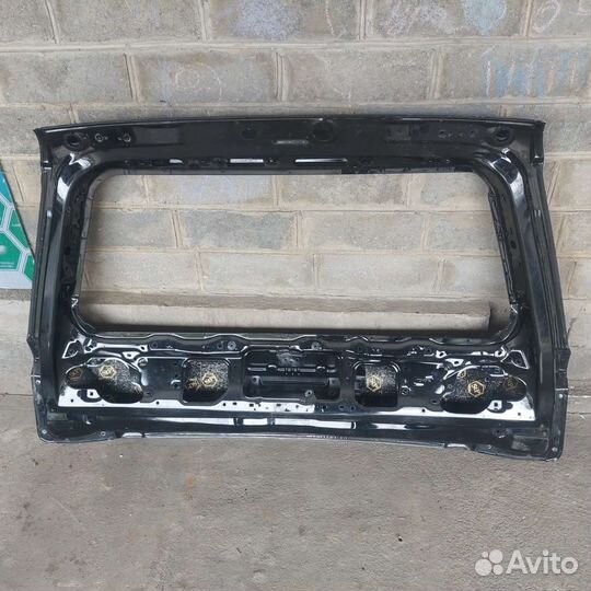 Дверь багажника LC 200