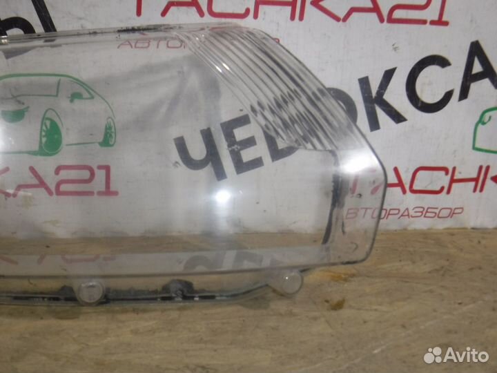 Стекло правой фары renault Logan 2/Sandero 2 14-18