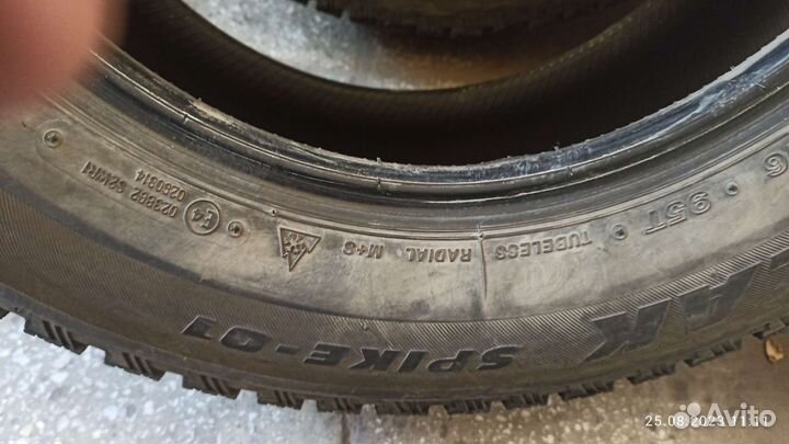 Bridgestone Blizzak Spike-01 205/65 R16 95