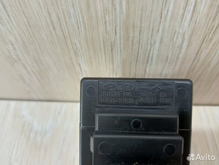 Кнопка стеклоподъемника Kia Ceed ED