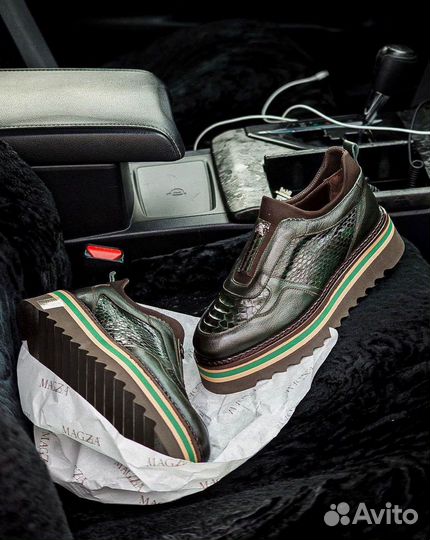 Ботинки из натуральной кожи питона