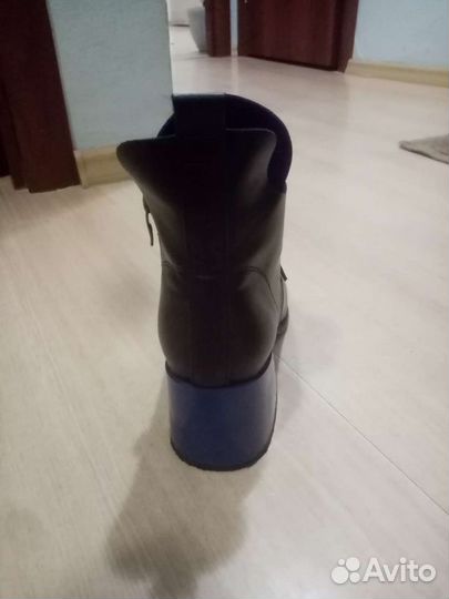Ботинки женские