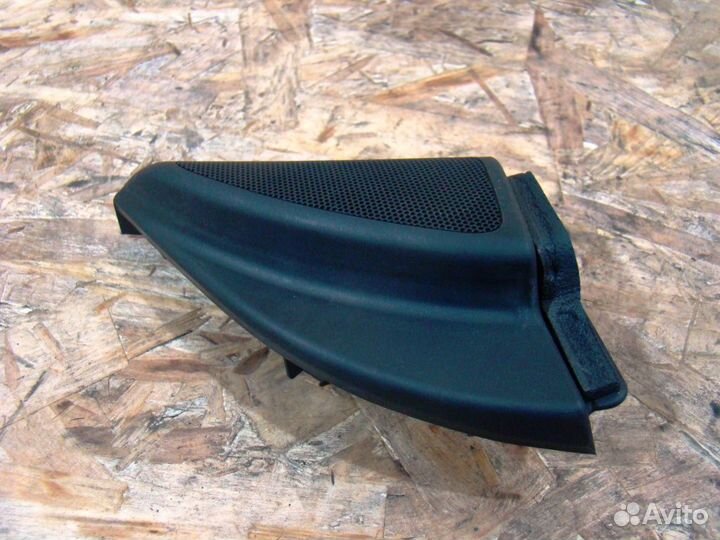 Toyota Avensis 2 Крышка зеркала внутренняя правая