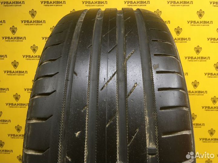 Nokian Tyres Hakka Black 215/55 R17 98W