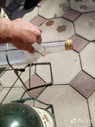 Бутылки с подставкой