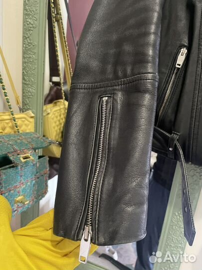 Кожаная куртка 42