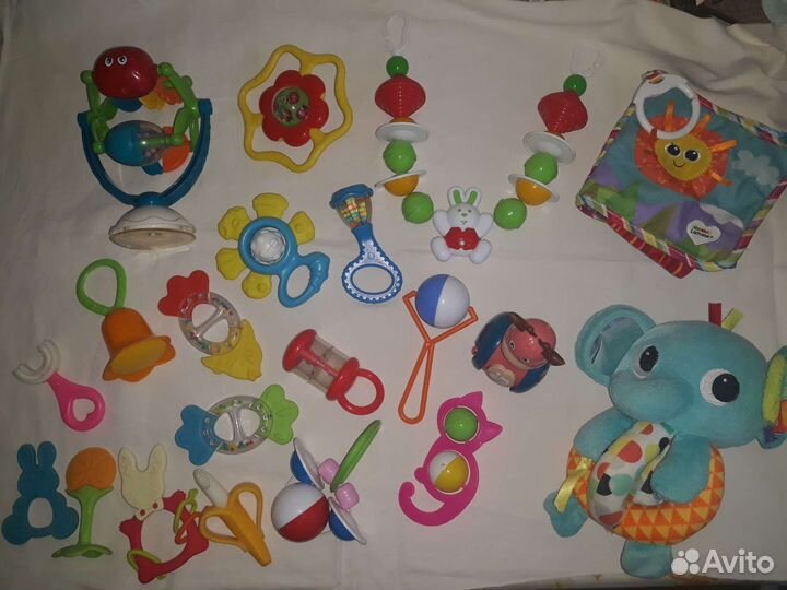 Погремушки+карточки развивающие для малышей