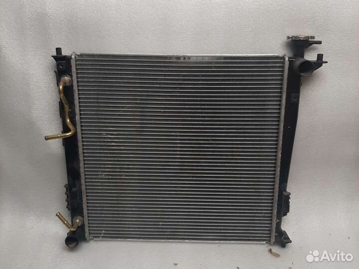 Радиатор Luzar LRo 081Y0 25310-2Y010