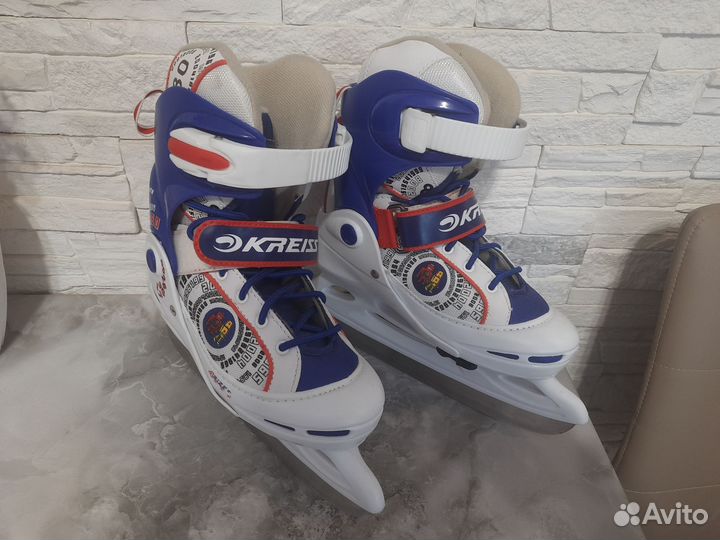 Коньки хоккейные