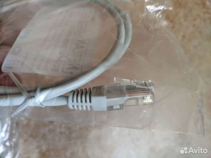 Патч-корд RJ45 1М Новый
