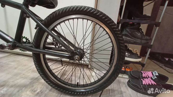 Трюковой велосипед bmx