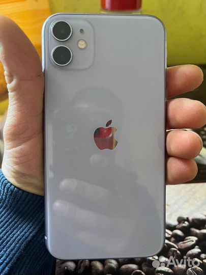 iPhone 11, 64 ГБ