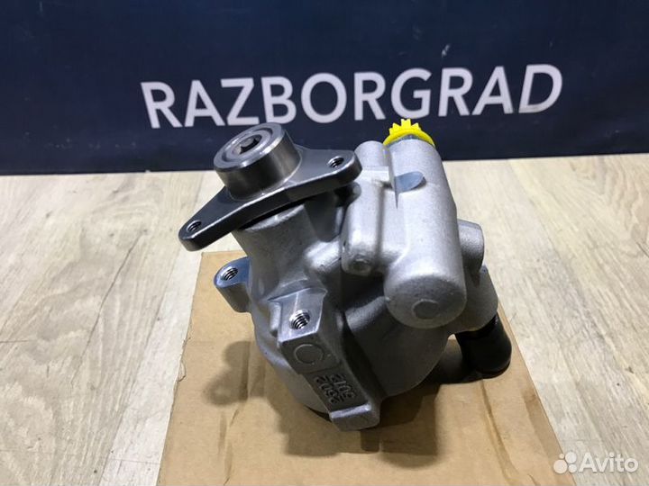 Насос гидроусилителя Renault Master 3