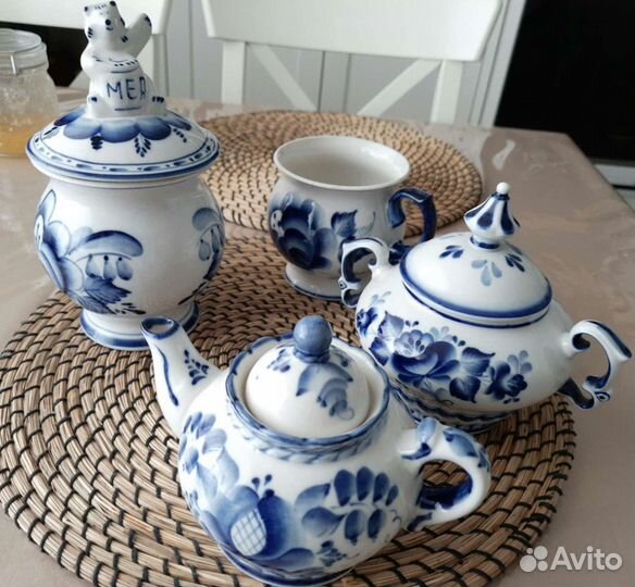 Фарфоровая посуда Гжель