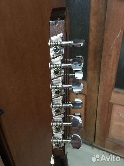 Гитара 12-струнная 