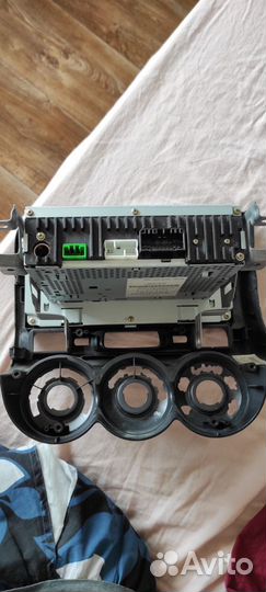 Штатная магнитола Honda Fit