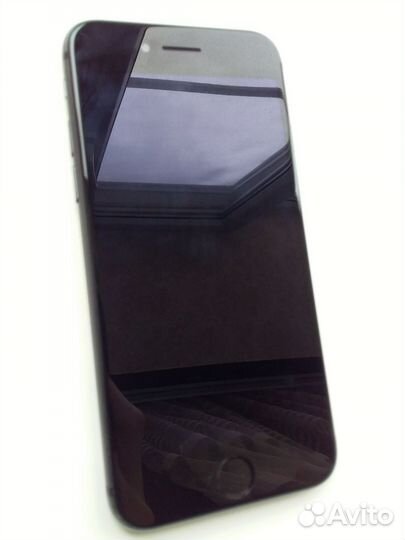 iPhone 8, 64 ГБ