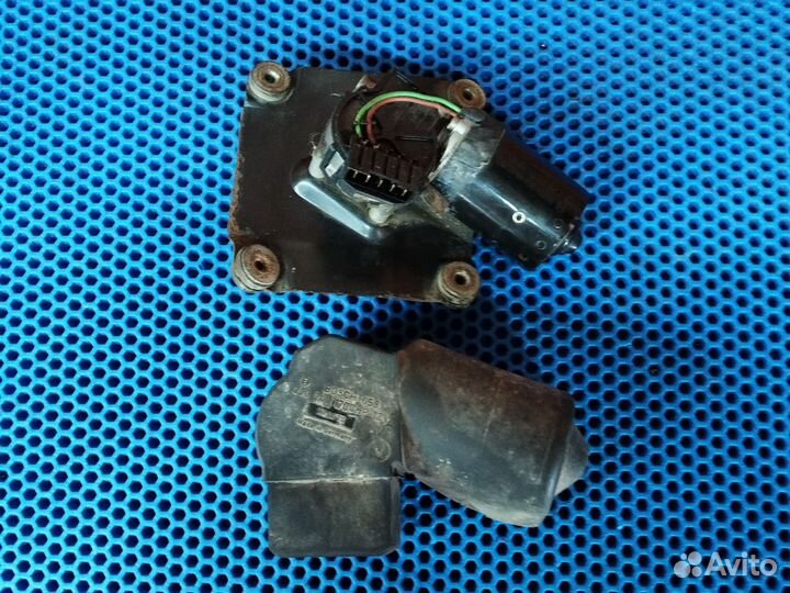 Моторчик дворников Mitsubishi carisma Volvo s40