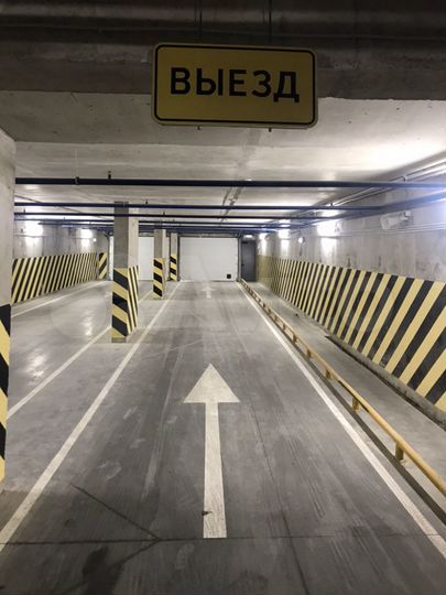 Машиноместо, 14 м²