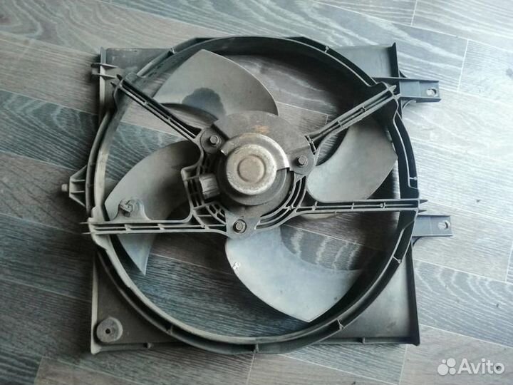 Вентилятор радиатора Ниссан Примера Р11
