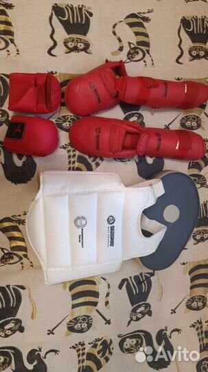 Жилет, накладки, капа карате, лапа, жгут