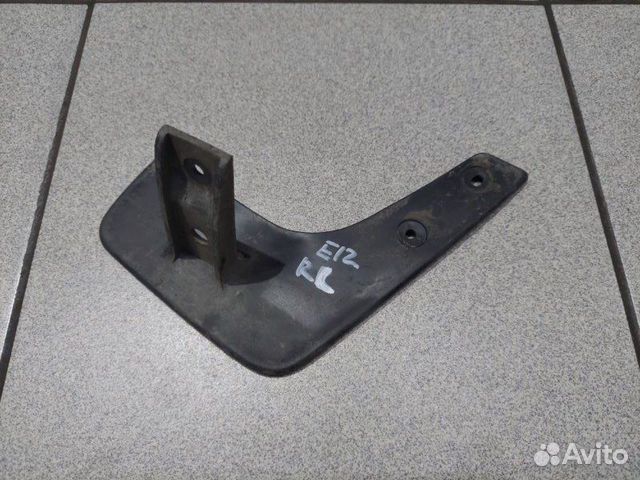 Брызговик задний левый Nissan Note E12