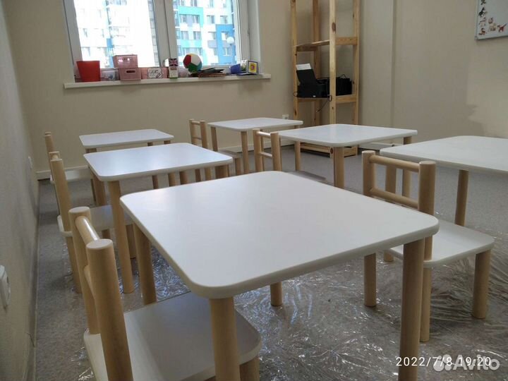 Детский стол и стул