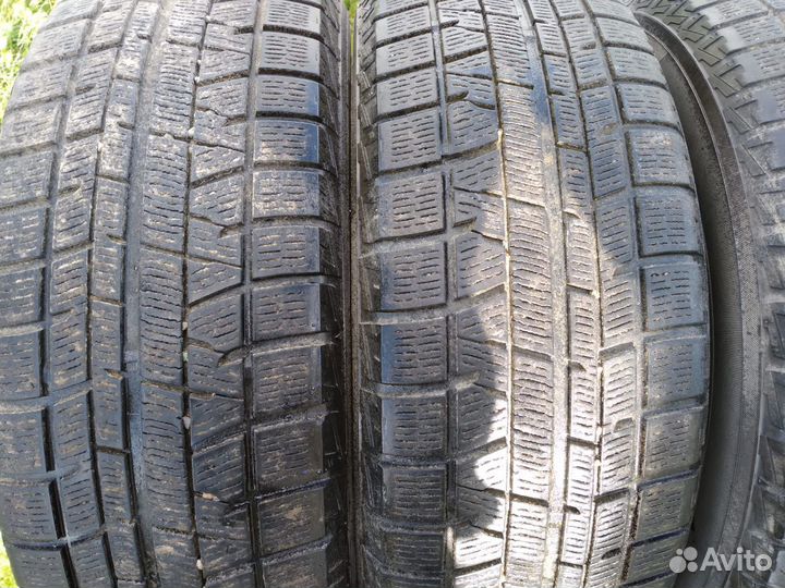 Yokohama Ice Guard IG50+ 215/60 R16