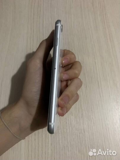 iPhone se 2020