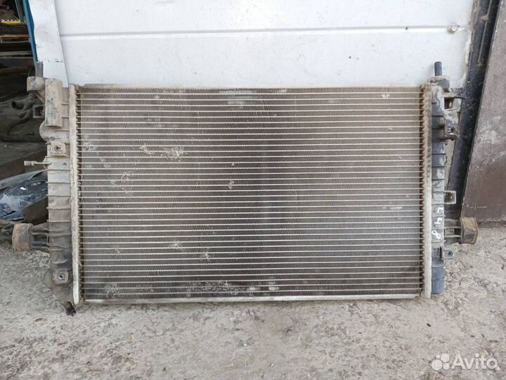 Радиатор основной Opel Astra H L48 (2004 - 2007)