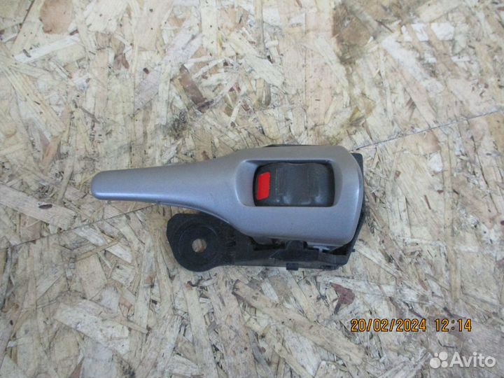 Внутренняя ручка двери Тойота Королла 150