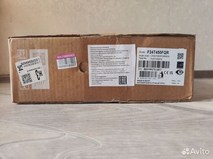 Новый монитор Samsung F24T450FQR