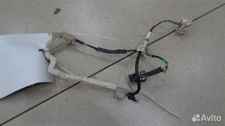 Проводка двери передней правой Toyota Camry XV50