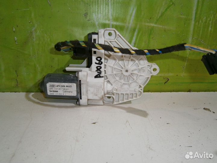 Моторчик стеклоподъемника правый Audi A6 C6