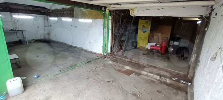 Гараж, > 30 м²